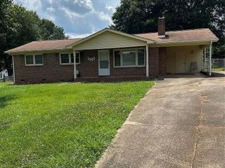 Foreclosed Home - 1689 MONTEVISTA DR, 28150