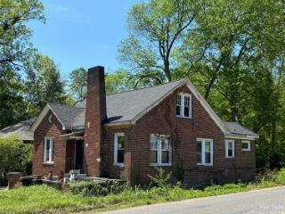 Foreclosed Home - 107 LINEBERGER ST, 28150