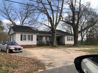 Foreclosed Home - 118 HILLCREST ST, 28152