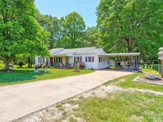 Foreclosed Home - 120 BRADLEY RD, 28152