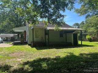 Foreclosed Home - 826 HAMRICK ST, 28152