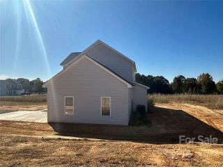 Foreclosed Home - 134 STANFIELD FARM LN, 28163