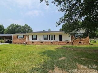 Foreclosed Home - 12173 ROCK HOLE RD, 28163