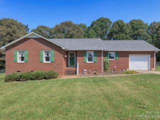 Foreclosed Home - 5547 THOMAS LN, 28163
