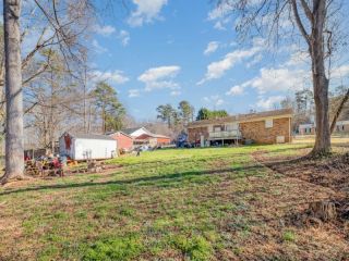 Foreclosed Home - 1101 BROOKWOOD DR, 28164