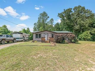 Foreclosed Home - 7614 OLD PLANK RD, 28164