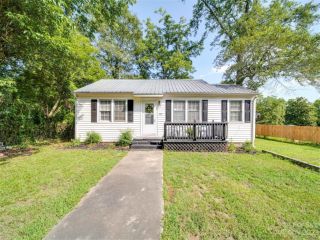 Foreclosed Home - 705 PEACH ST, 28170