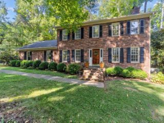 Foreclosed Home - 228 STEEPLECHASE CIR, 28173