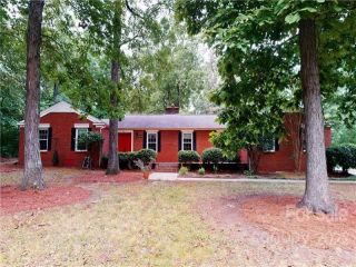 Foreclosed Home - 301 BURRIS ST, 28174