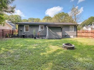 Foreclosed Home - 1834 COCHRAN PL, 28205