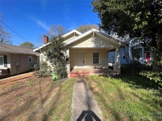 Foreclosed Home - 1613 N MCDOWELL ST, 28205