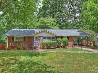 Foreclosed Home - 3549 WOODLEAF RD, 28205