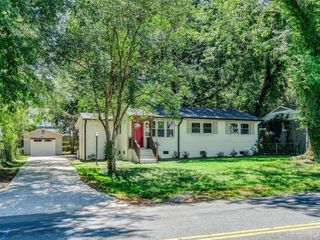 Foreclosed Home - 2828 SHAMROCK DR, 28205