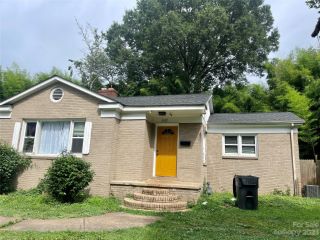 Foreclosed Home - 3337 EASTWAY DR, 28205