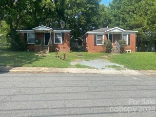 Foreclosed Home - 511 E 18TH ST, 28206