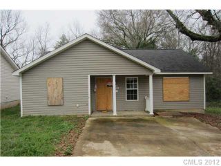 Foreclosed Home - 2611 HEMPHILL ST, 28208