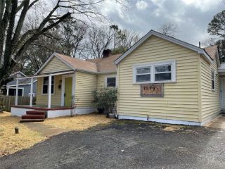 Foreclosed Home - 1419 REMOUNT RD, 28208