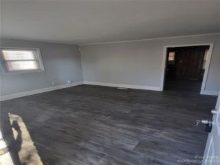 Foreclosed Home - 2117 ABERDEEN ST, 28208