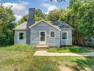 Foreclosed Home - 1024 KARENDALE AVE, 28208