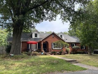 Foreclosed Home - 2500 ELON ST, 28208