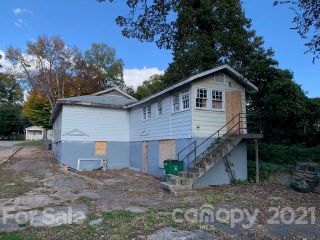 Foreclosed Home - 2415 ROZZELLES FERRY RD, 28208