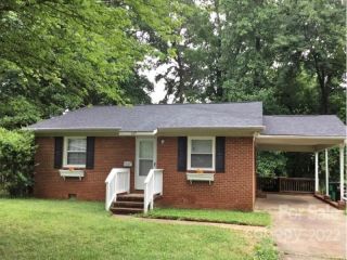 Foreclosed Home - 1629 LONGLEAF DR, 28210