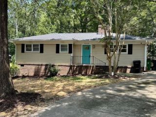 Foreclosed Home - 3129 ARCHDALE DR, 28210