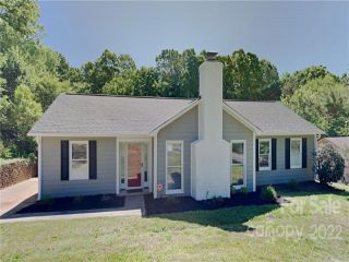 Foreclosed Home - 6201 THERMAL RD, 28211