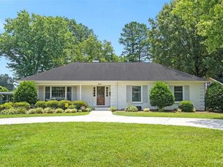 Foreclosed Home - 814 BRIDLEPATH LN, 28211