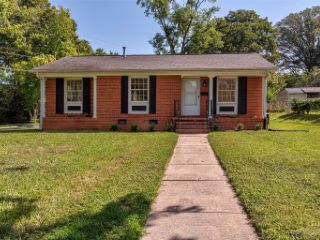 Foreclosed Home - 3801 LITCHFIELD RD, 28211