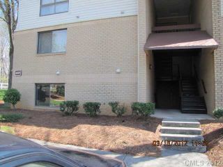 Foreclosed Home - 4801 SPRING LAKE DR APT A, 28212