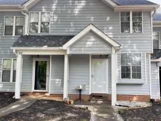 Foreclosed Home - 5227 AMITY SPRINGS DR, 28212