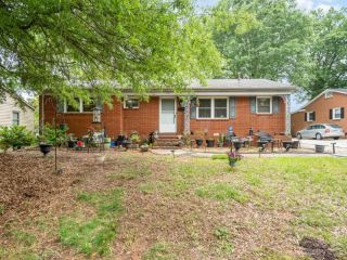 Foreclosed Home - 4732 HOLBROOK DR, 28212