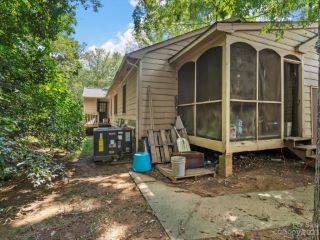Foreclosed Home - 1048 PINAFORE DR, 28212