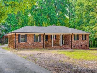 Foreclosed Home - 11715 TIMBER RIDGE RD, 28213