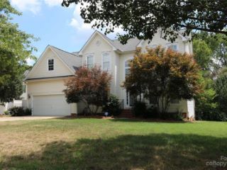 Foreclosed Home - 7741 COTSWOLD CT, 28213