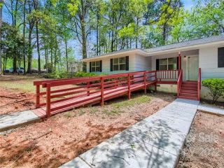 Foreclosed Home - 721 WINGATE DR, 28214