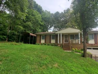 Foreclosed Home - 924 CLAREMONT RD, 28214
