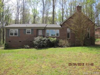 Foreclosed Home - 9112 ROBINSON CHURCH RD, 28215