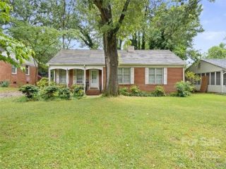 Foreclosed Home - 3740 STONEHAVEN DR, 28215