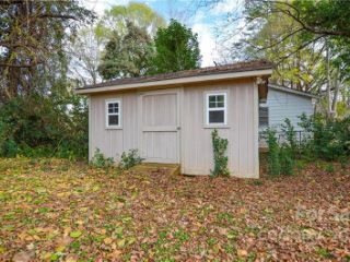 Foreclosed Home - 1813 SHANNONHOUSE DR, 28215