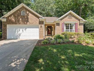 Foreclosed Home - 8514 WOODHILL MANOR CT, 28215