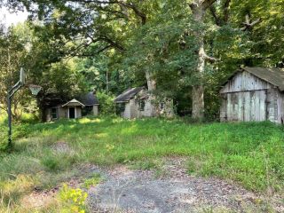 Foreclosed Home - 3012 ROCKY RIVER RD, 28215