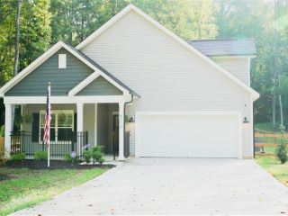 Foreclosed Home - 8110 WINTERWOOD PL, 28215