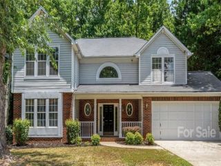 Foreclosed Home - 8618 ABBEY BROOK CT, 28216