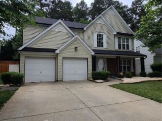 Foreclosed Home - 9310 CHASTAIN WALK DR, 28216