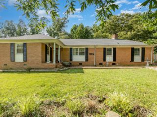 Foreclosed Home - 2124 SHALIMAR DR, 28216