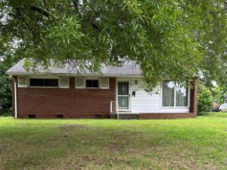Foreclosed Home - 2939 LASALLE ST, 28216
