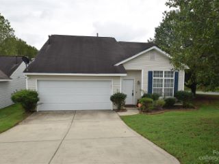 Foreclosed Home - 1938 SUNSET VILLAGE DR, 28216