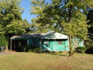 Foreclosed Home - 3015 LASALLE ST, 28216
